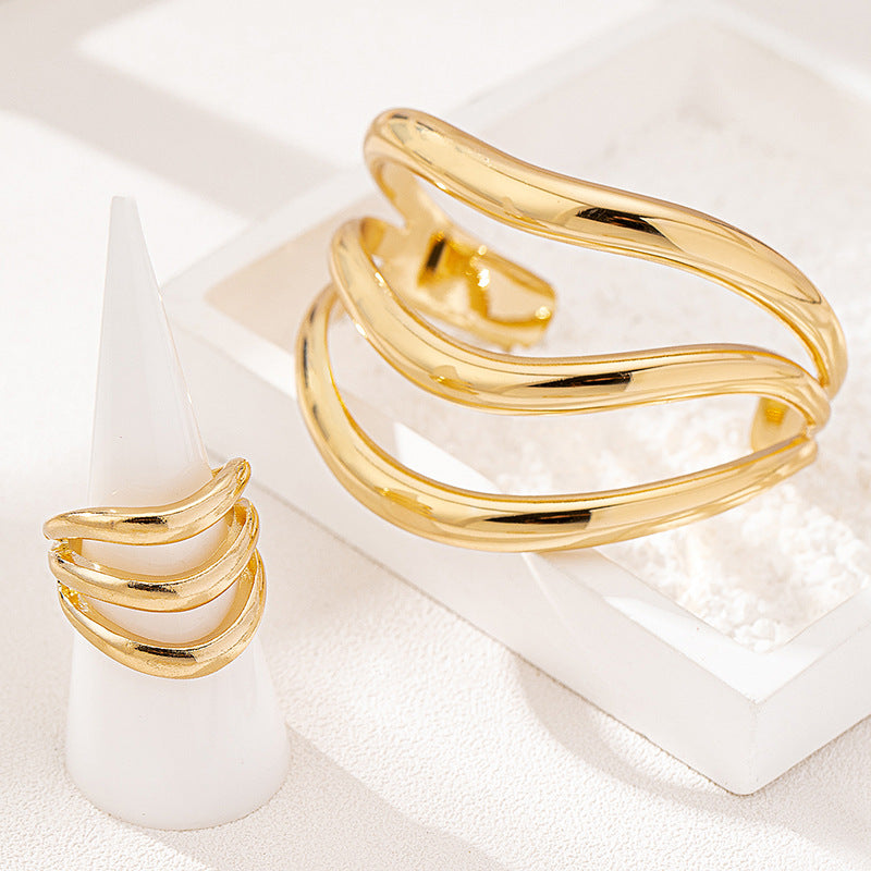 Amaní · Signature Retro Cuff Set – Ring & Bracelet Duo