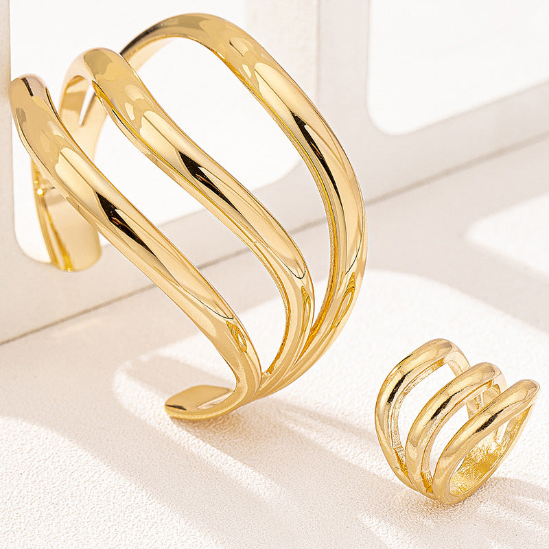 Amaní · Signature Retro Cuff Set – Ring & Bracelet Duo