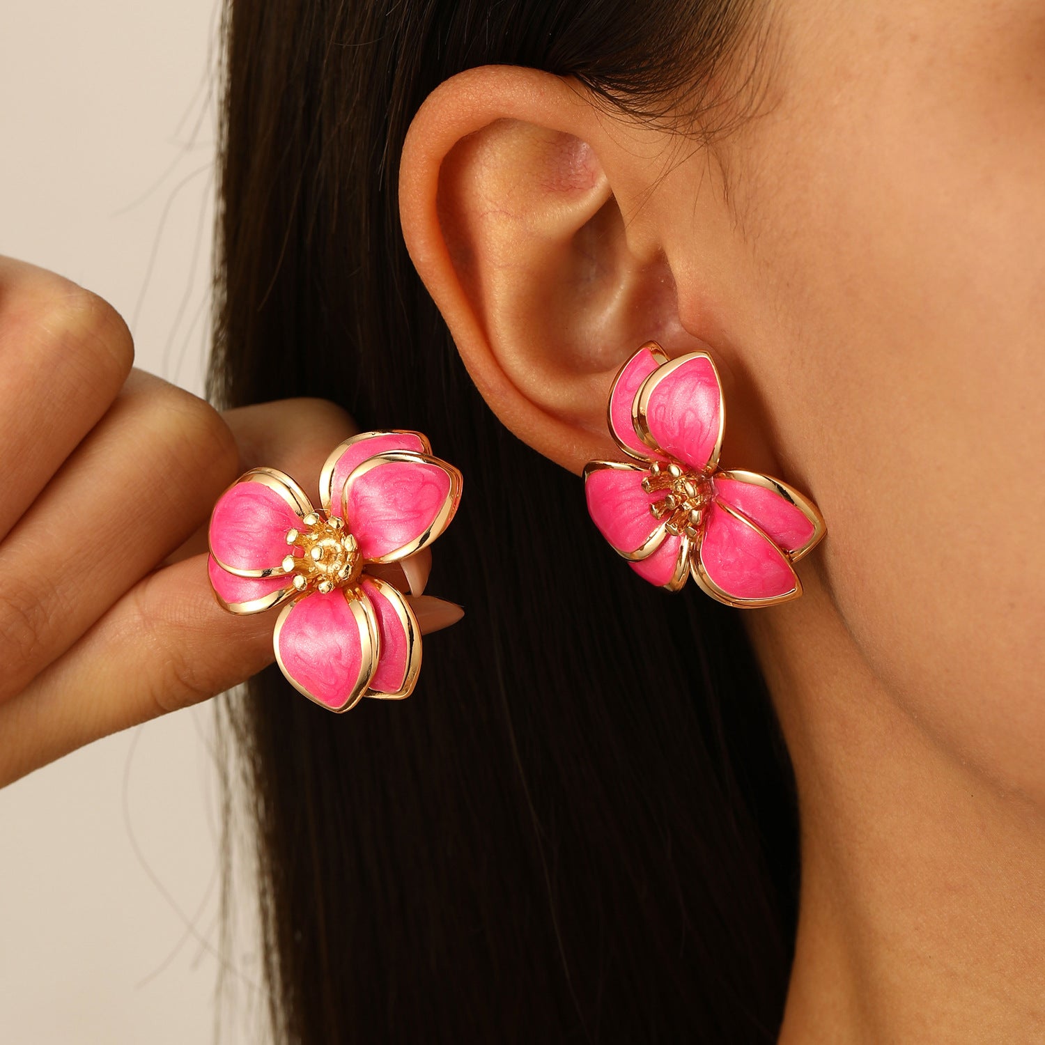 Niche Design Drip Oil Flower Earrings