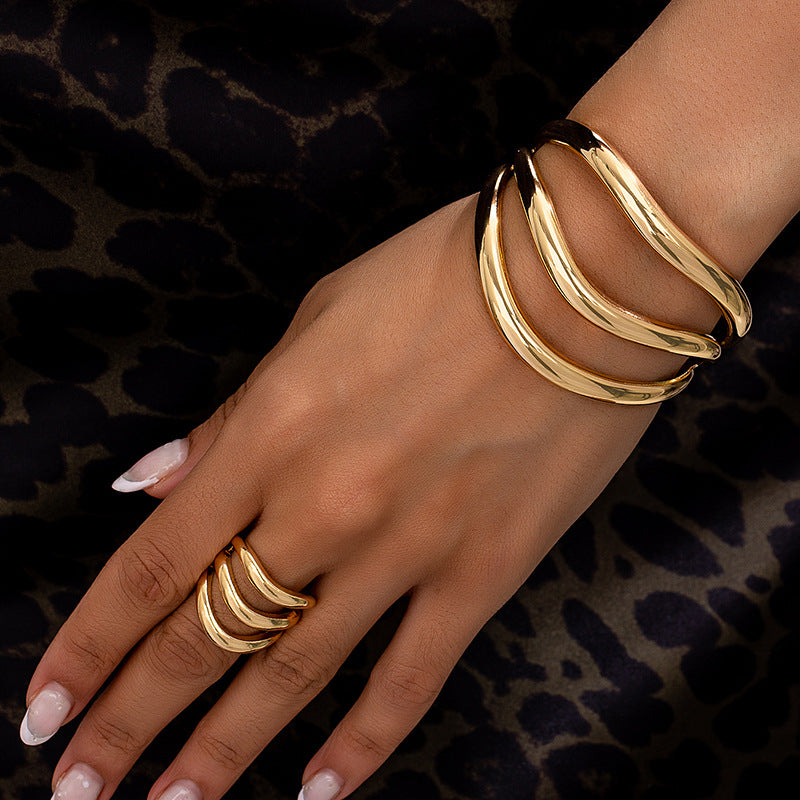 Amaní · Signature Retro Cuff Set – Ring & Bracelet Duo