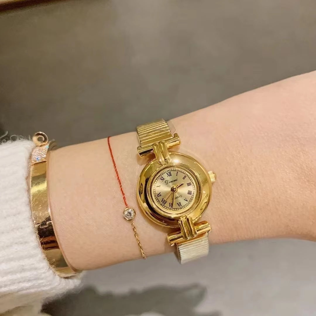 Fashionable Trend Quartz Watch Retro Lamp Luxurious Women's Watch